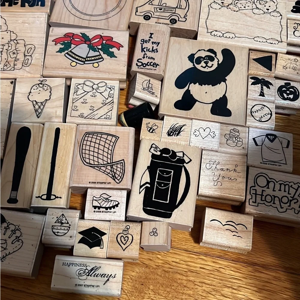 30 rubber stamps and 10 ink pads - Picture 2 of 7